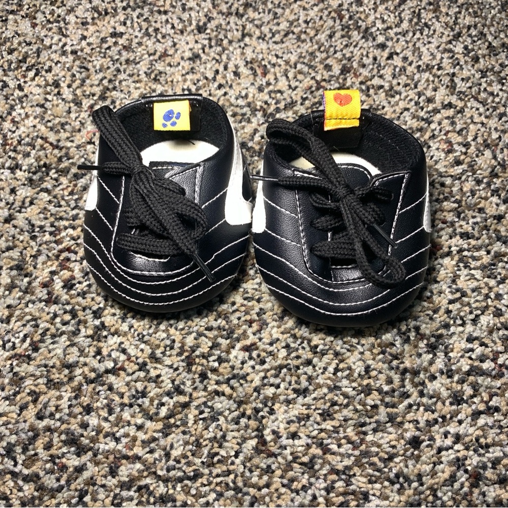 Build-A-Bear Workshop Soccer Cleats for Stuff Animal Bears 10-24”
